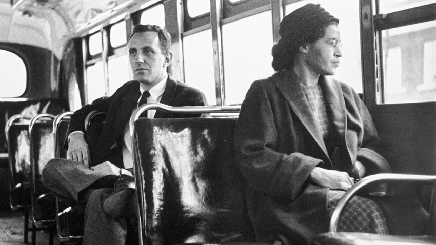 Rosa Parks, no famoso bus Montgomery